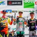 Die Gesamt-Top-Drei im ADC MX Junior Cup 125 nach spannenden Rennen (v. l.): Janis Martins Reisulis, Marc-Antoine Rossi und Ivano Van Erp